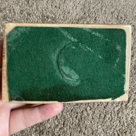 VTG 71s R&W Berries Resin Couples Figurine Our Love’s Been Good To Us 6.5"X4.5" - Picture 3 of 12